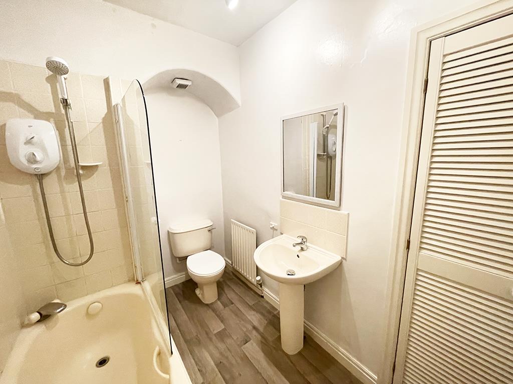 2 bedroom mid terrace house To Let in Skipton - IMG_2123.jpg